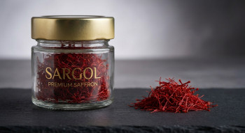 Close-up of premium Sargol saffron red stigmas